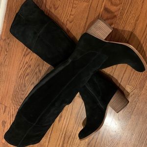 Knee high suede boots, black size 6